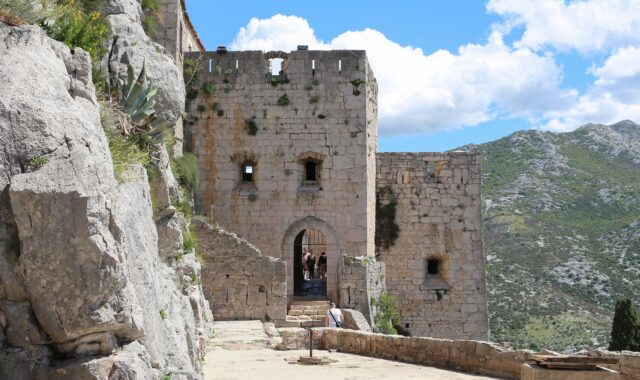 The gate into Klis Fortress
