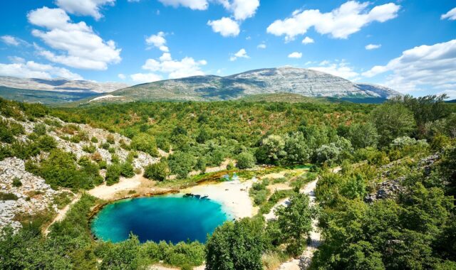 Sinj and the source of the Cetina
